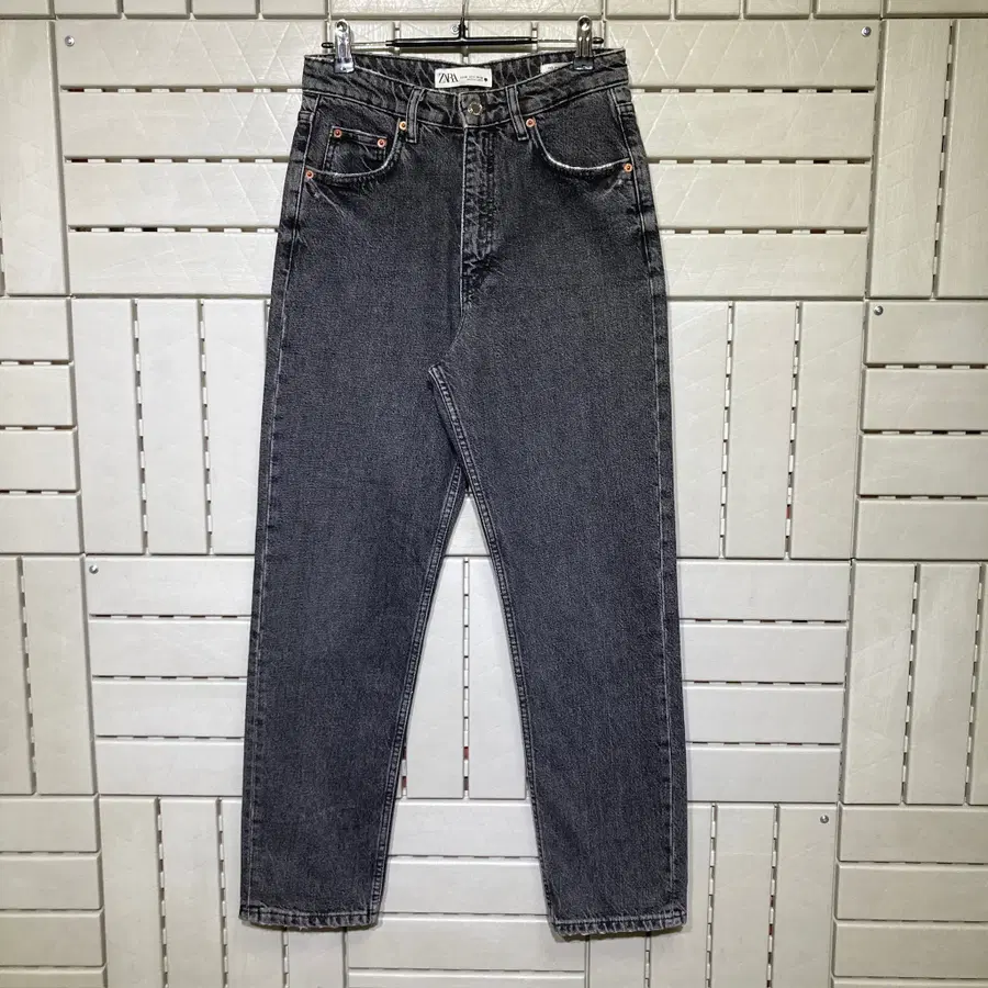 [26]여성 자라 MOM FIT 워싱 청바지 흑청 1025