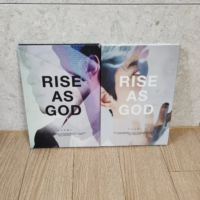 [공식/상태최상] 동방신기 RISE AS GOD 스페셜 앨범 2종 세트 (블랙/화이트)