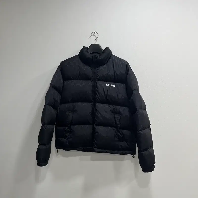 {50 Size} 셀린느 트리옹프 패딩 블랙