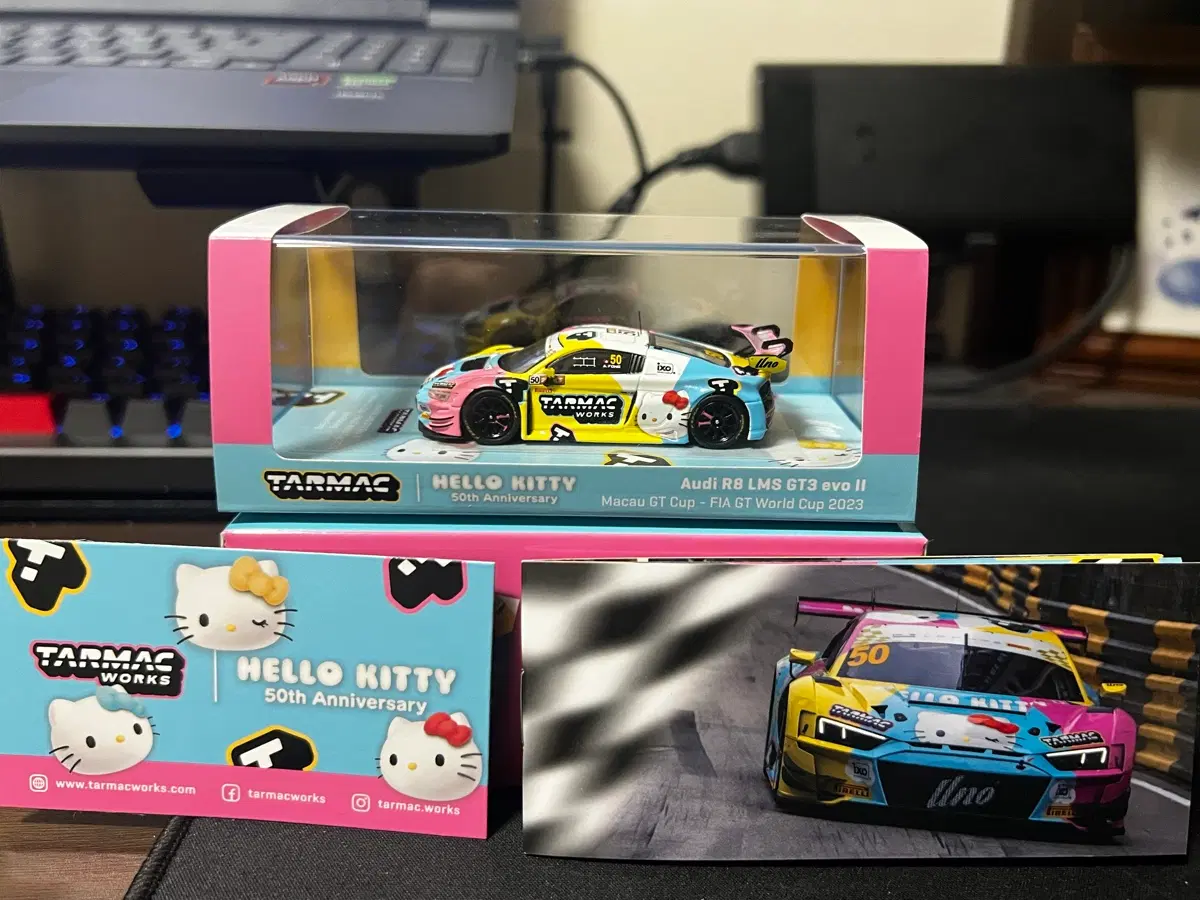 타막 헬로키티 50주년 아우디 R8 LMS GT3 evo II 개봉품
