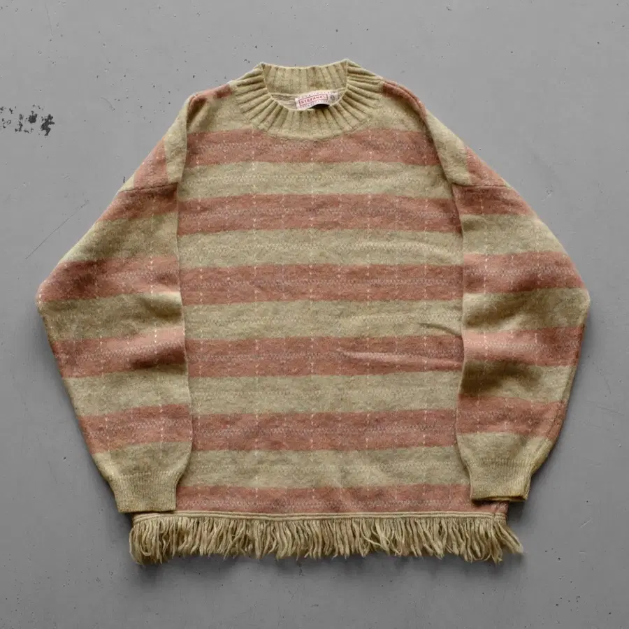 1980s Made In ITALY Fringe Wool Knit