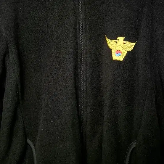 경찰후리스 팝니다