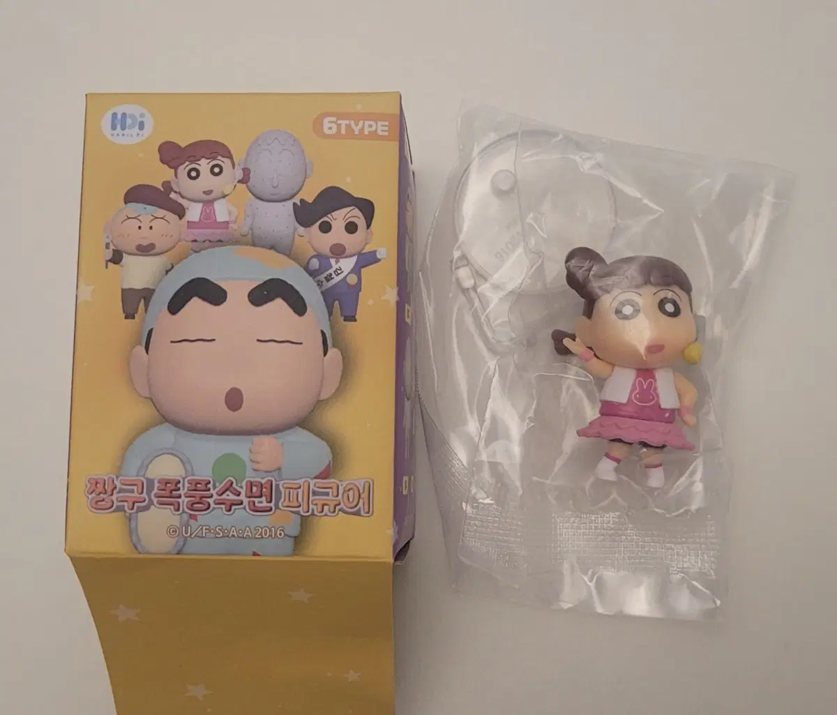 짱구는 못말려 폭풍수면 피규어 유리