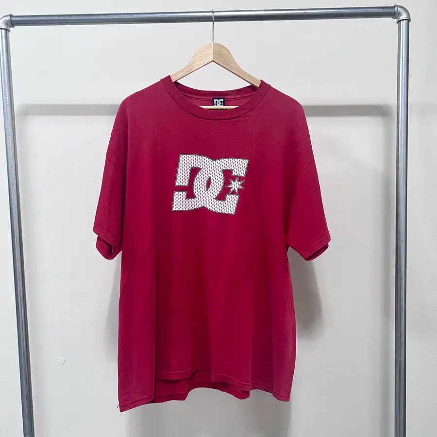 00s dc shoes skateboard 디씨스케이트 레드 티셔츠