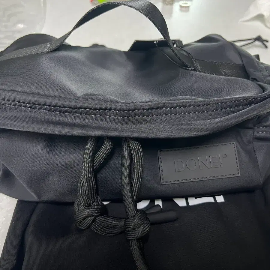 (정품) DONE ! 돈 나일론 파우치
