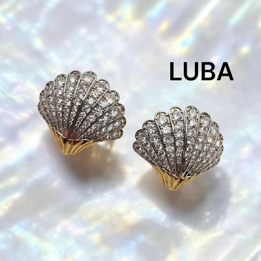 LUBA] 프랑스 빈티지 레어 투톤 도금 파베 세팅 지르코니아 쉘 은침 귀걸이