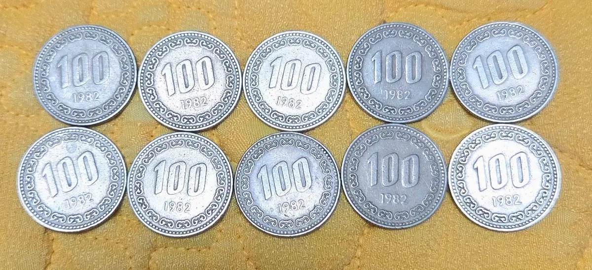 <특년><사용제> 1982년 100원 10개