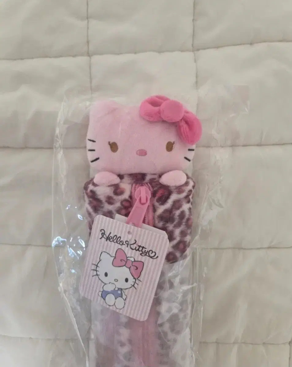 산리오 헬로키티 레오파드 봉제 필통 갸루키티 태닝키티