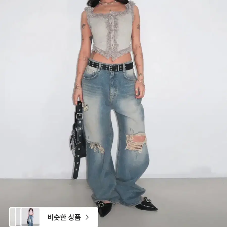 위위미유 FROG DAMAGED DENIM / 프로그 데미지드 데님