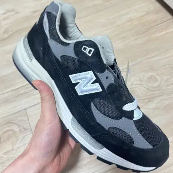 뉴발란스 992 코어블랙 U992BK 275mm