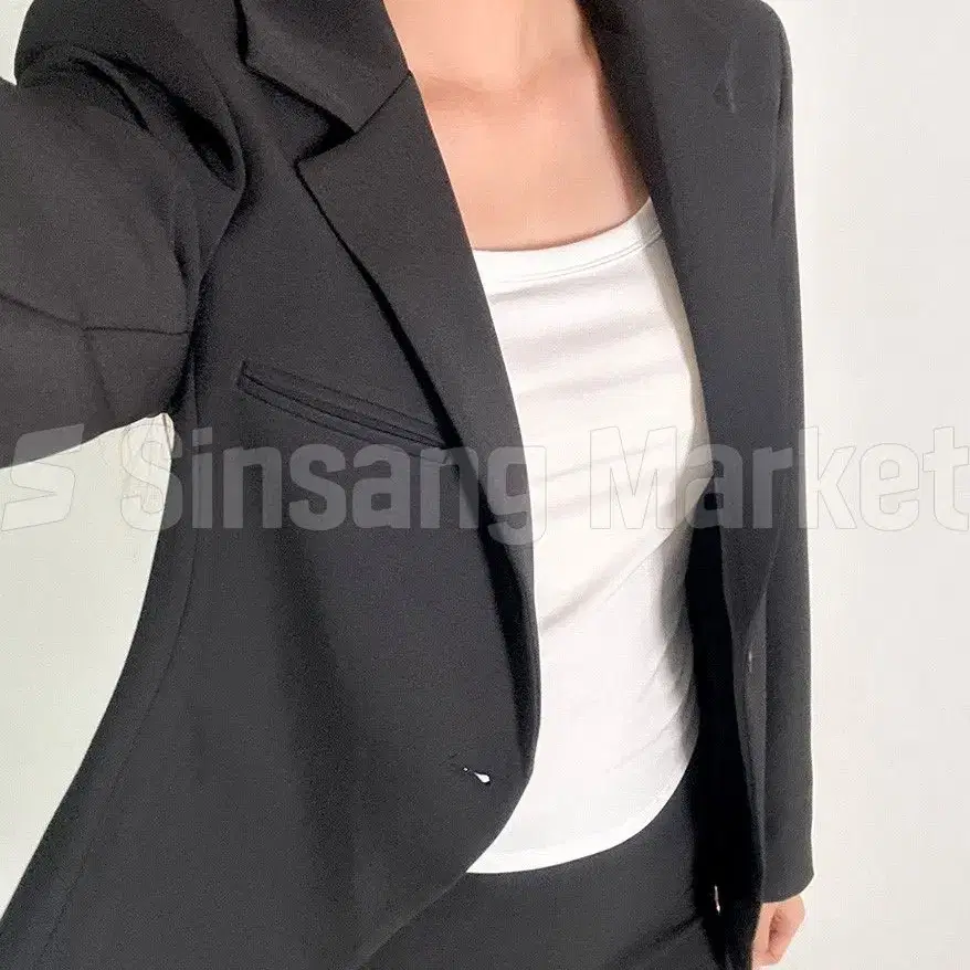 [빠른발송] 주머니 라인 자켓 국내 슬림 스판 베이직 칼라넥 버튼 가을