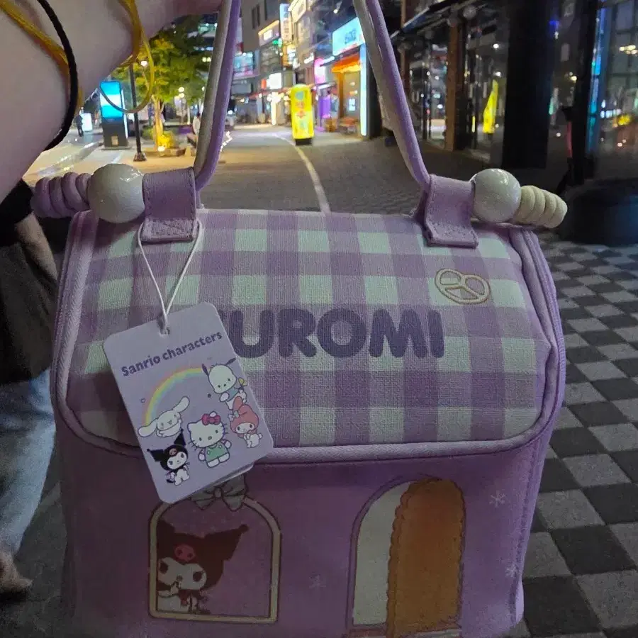산리오 쿠로미 체크무늬 보냉백