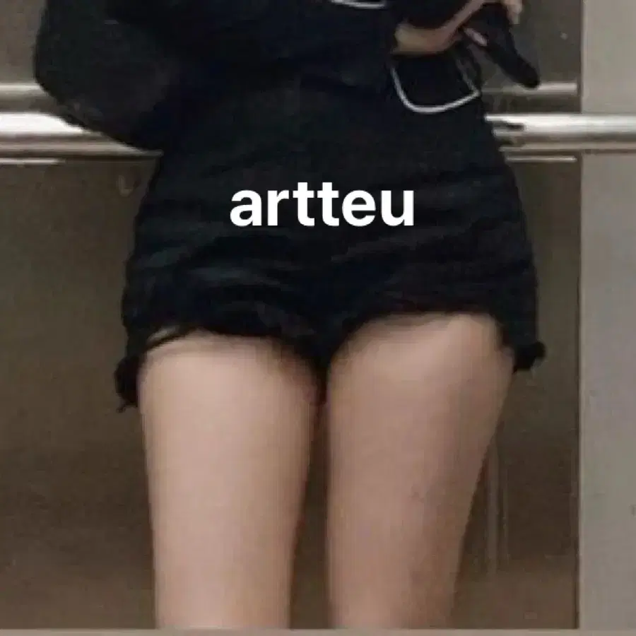 블랙 핫팬츠 블랙