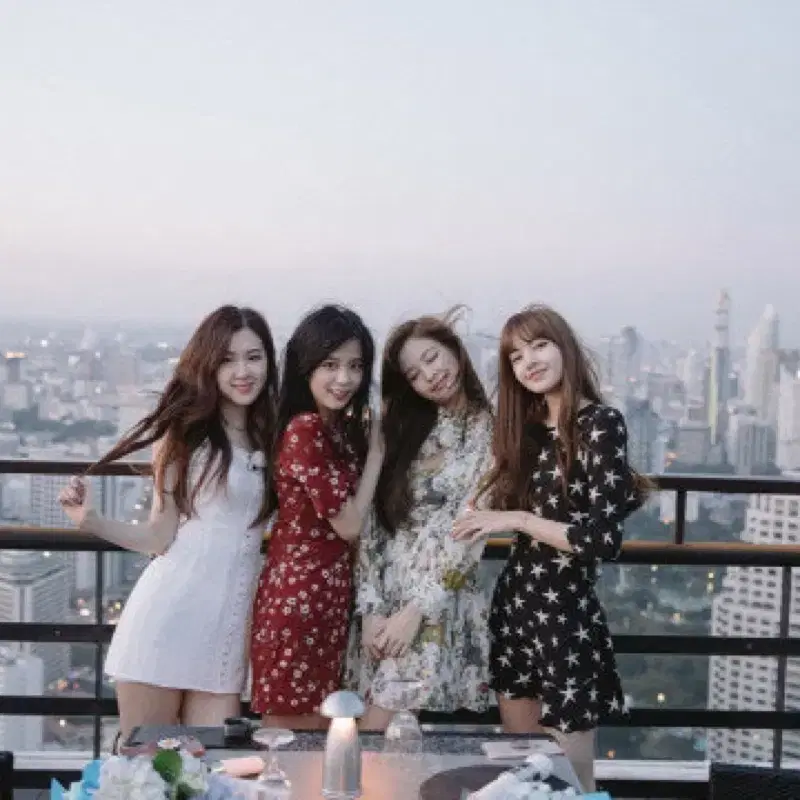 블랙핑크 로제착용 리포메이션 st 원피스 블핑하우스