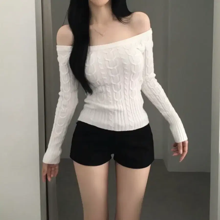 케이블 오프숄더