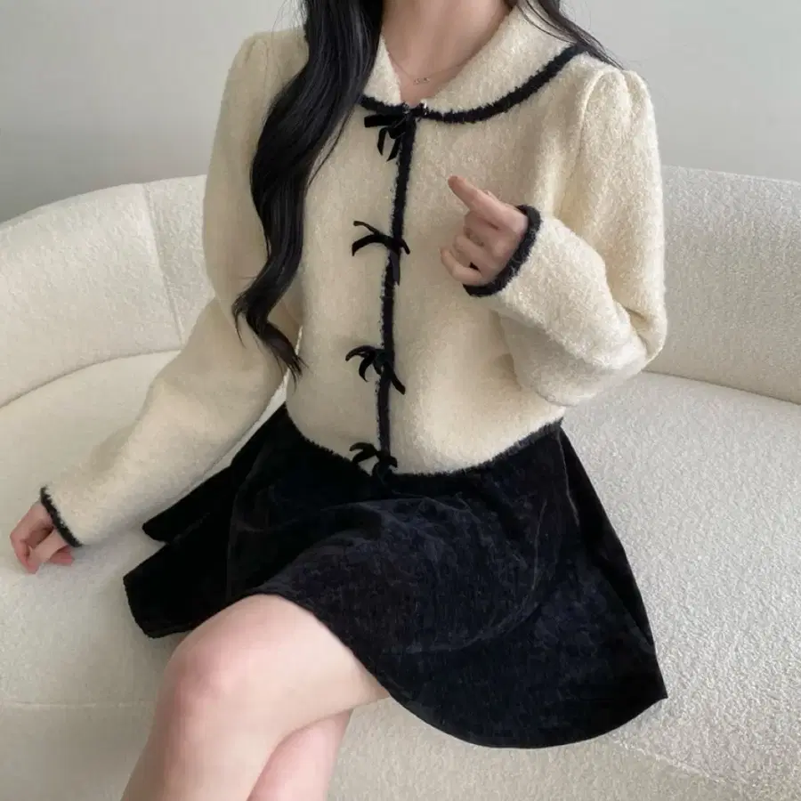 당고언니 아이보리 라구리본벨벳카라 리본 가디건 세라 세일러 빅카라 배색 하객룩 연말룩
