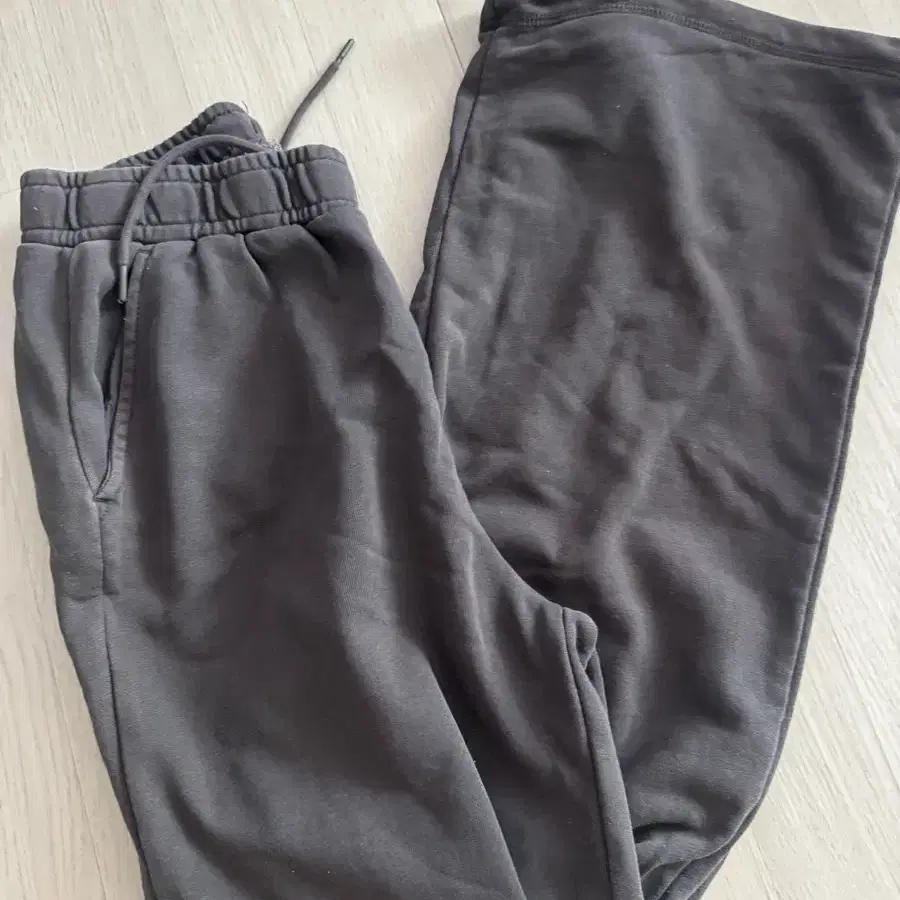차콜 조거팬츠