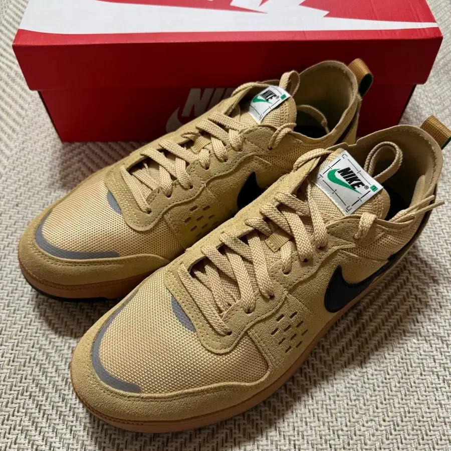 나이키 시티 US 10.5