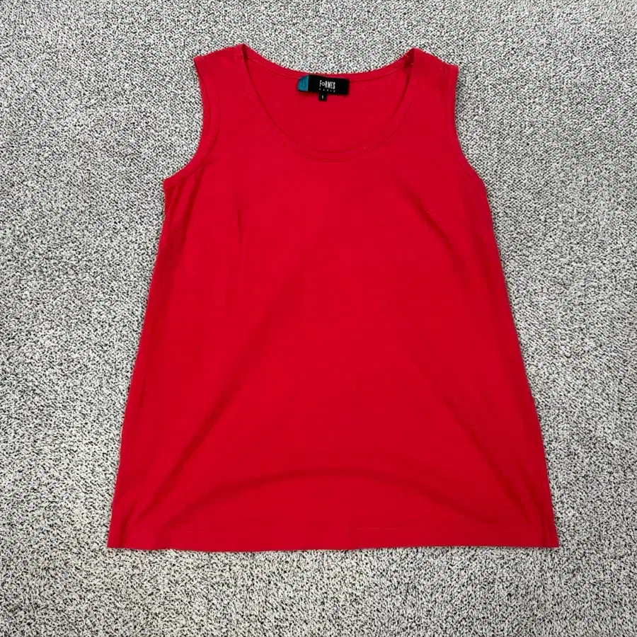 Formes Paris 슬리브리스