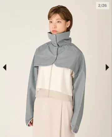 리뉴얼 이후 선배리어 숏 자켓