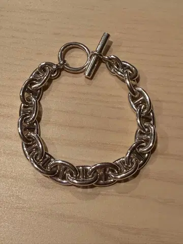 ovy Silver Anchor Chain Bracelet