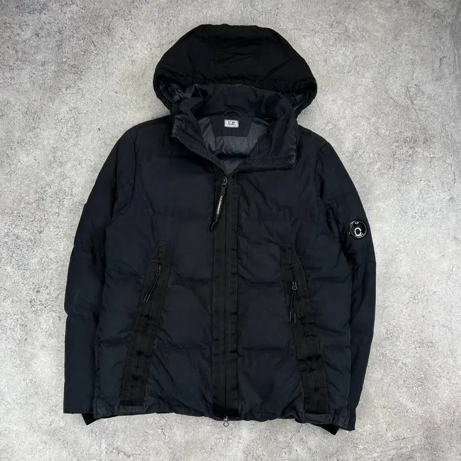 CP Company 패딩 점퍼