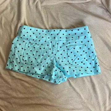 ZARA 도트 무늬 숏팬츠