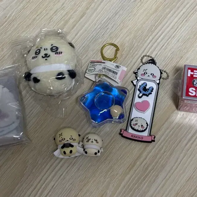 [일괄] 랏코 키링 앉은누이 파우치 피규어 토미카