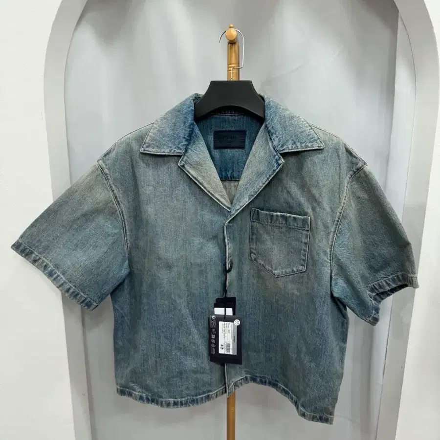 새제품 프라다 데님 볼링 셔츠 반팔 L