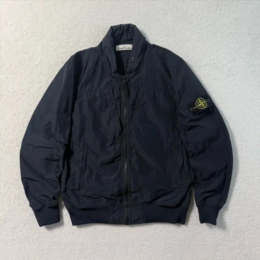 스톤아일랜드 마이크로랩스 18ss
