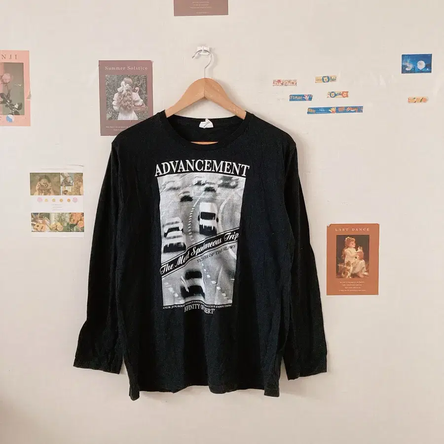 ADVANCEMENT 긴팔티