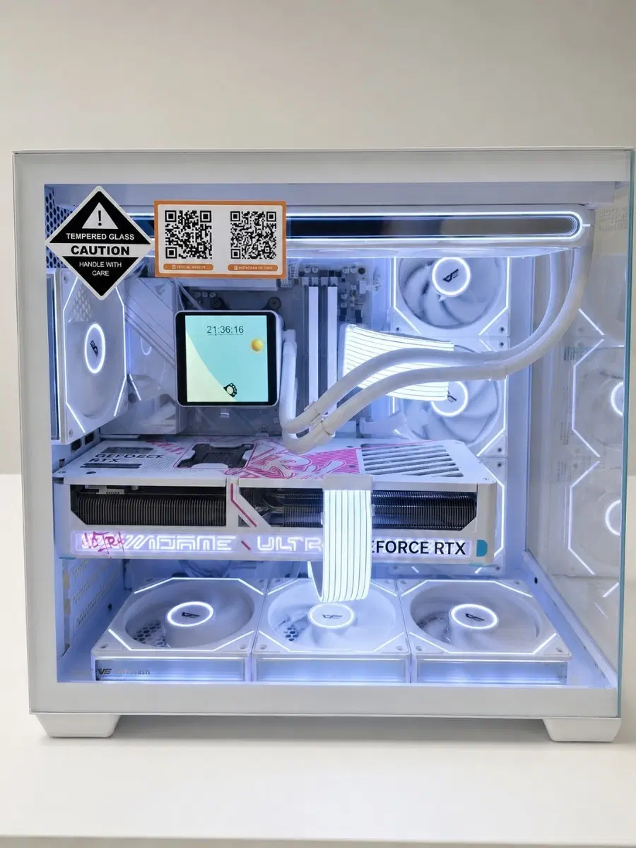 라이젠7 9800X3D RTX5080 신품PC 화이트본체