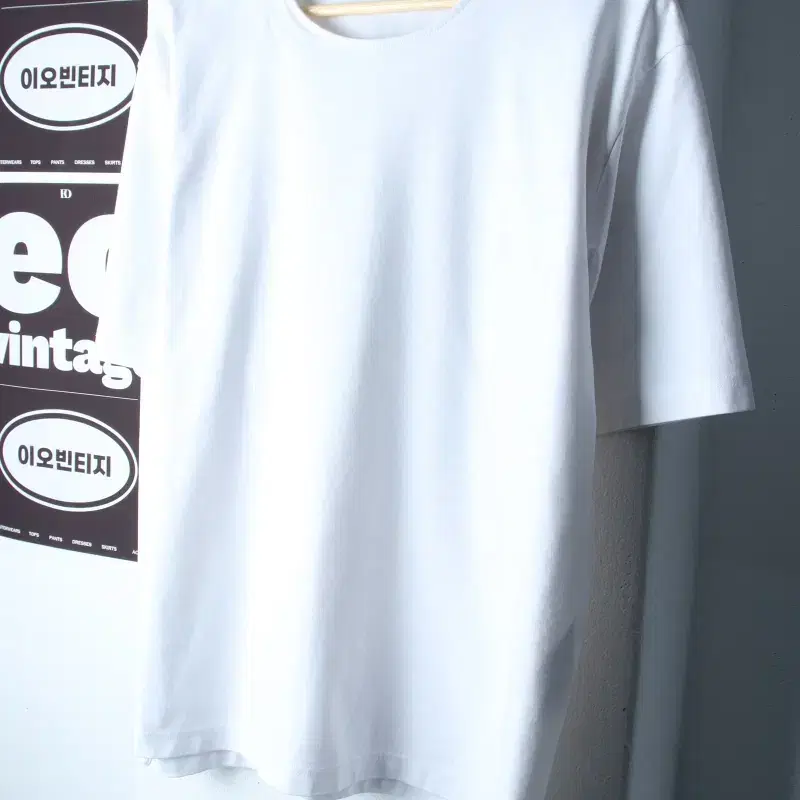 (L-XL) 무신사 스탠다드 반팔 티셔츠 무지 화이트 스판-H37920