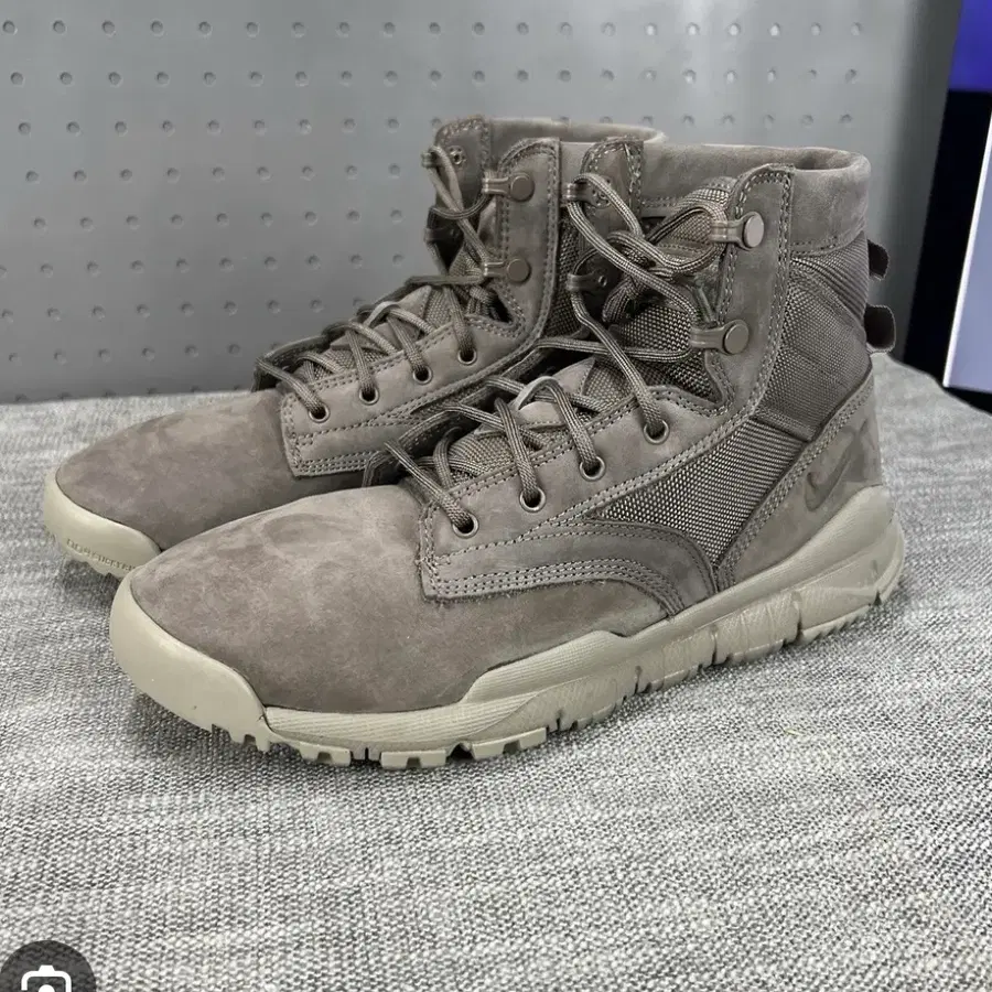 265 나이키 SFB 6 레더 부츠 다크 머쉬룸