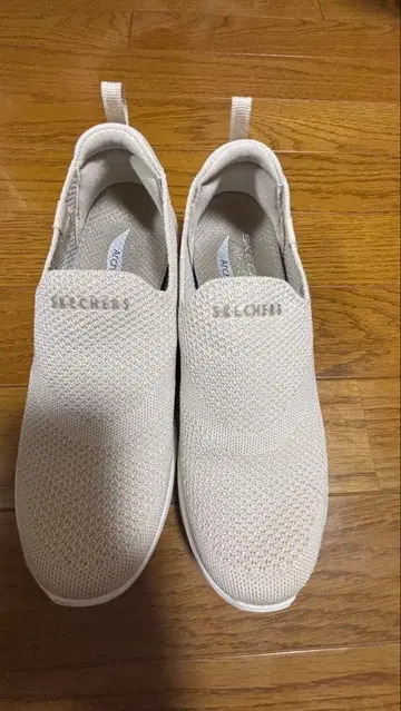 SKECHERS Arch Fit 슬립온 스니커즈