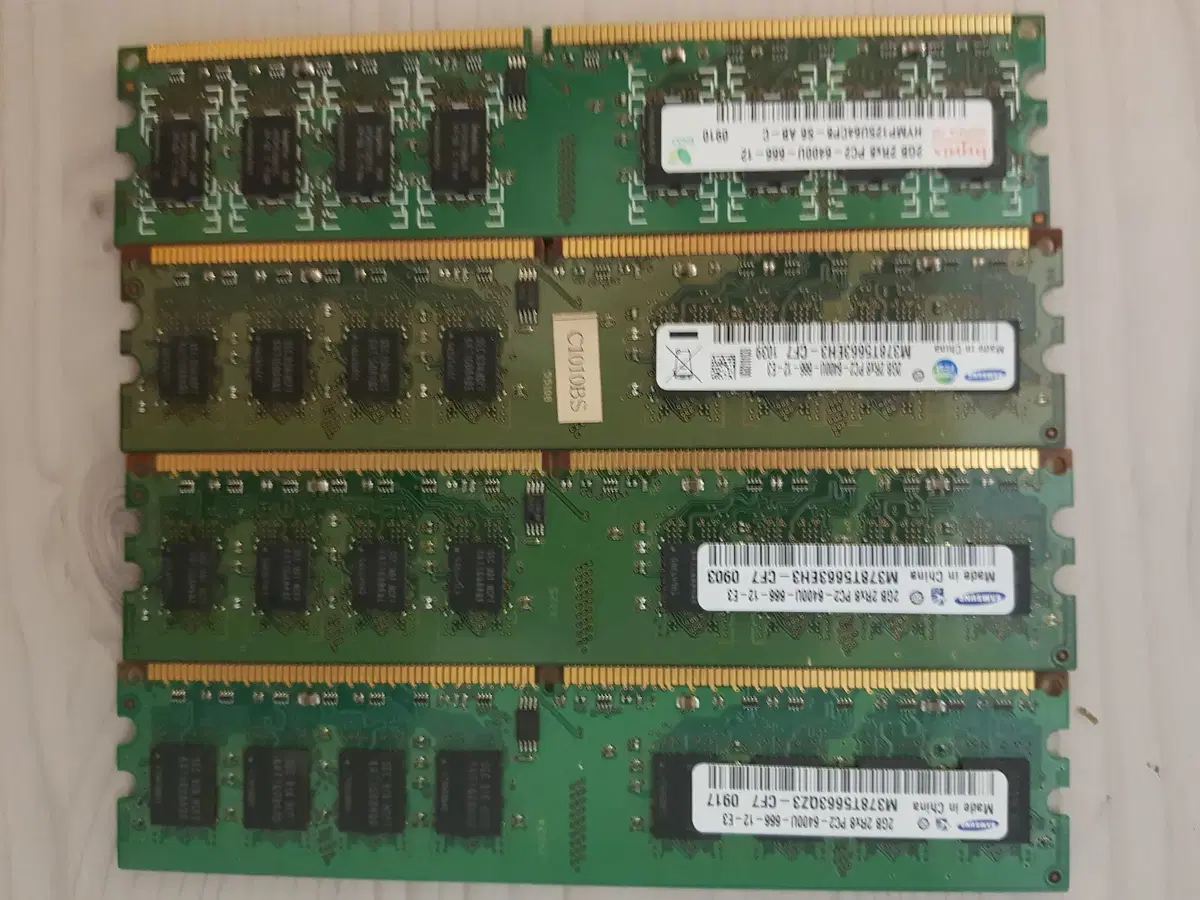 DDR2 2GB, PC2-6400U, 삼성