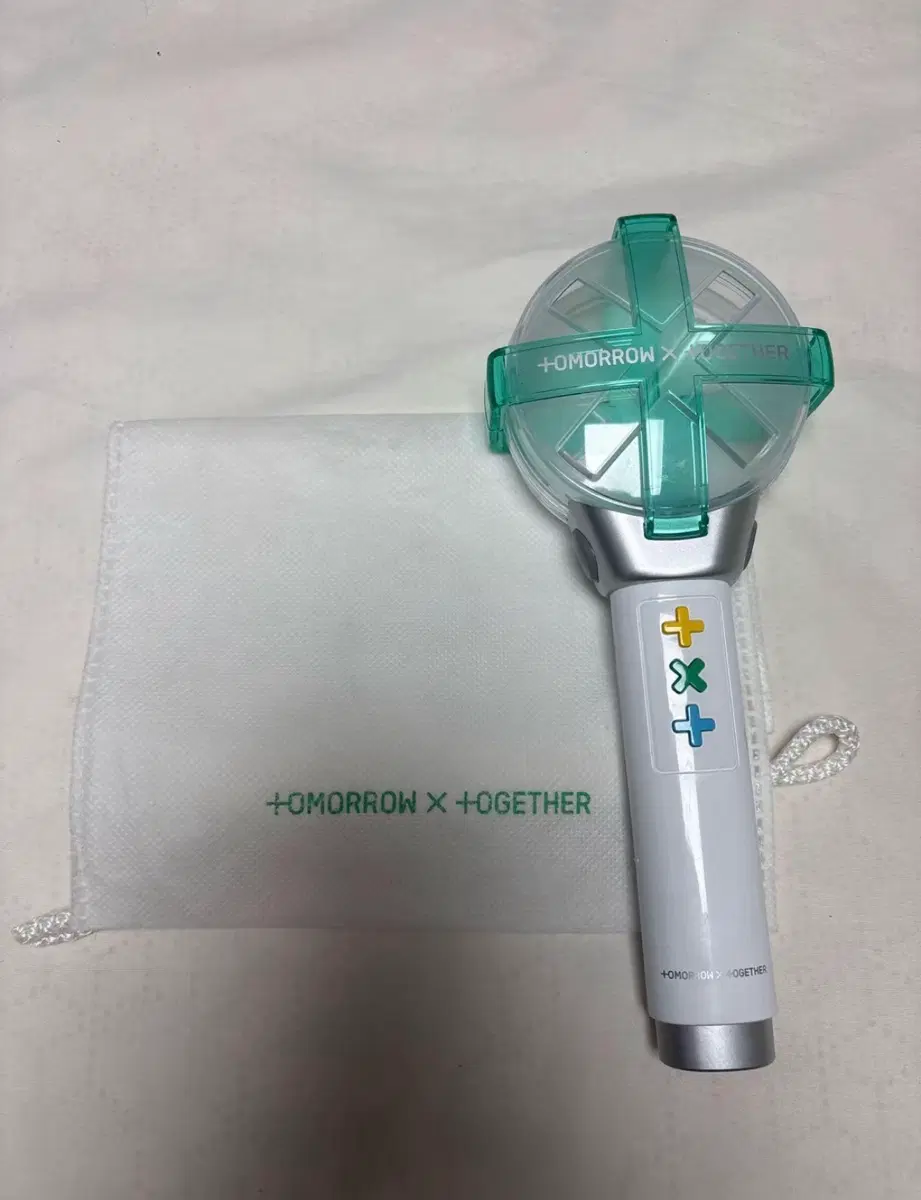 투모로우바이투게더 모아봉 1세대 판매합니다