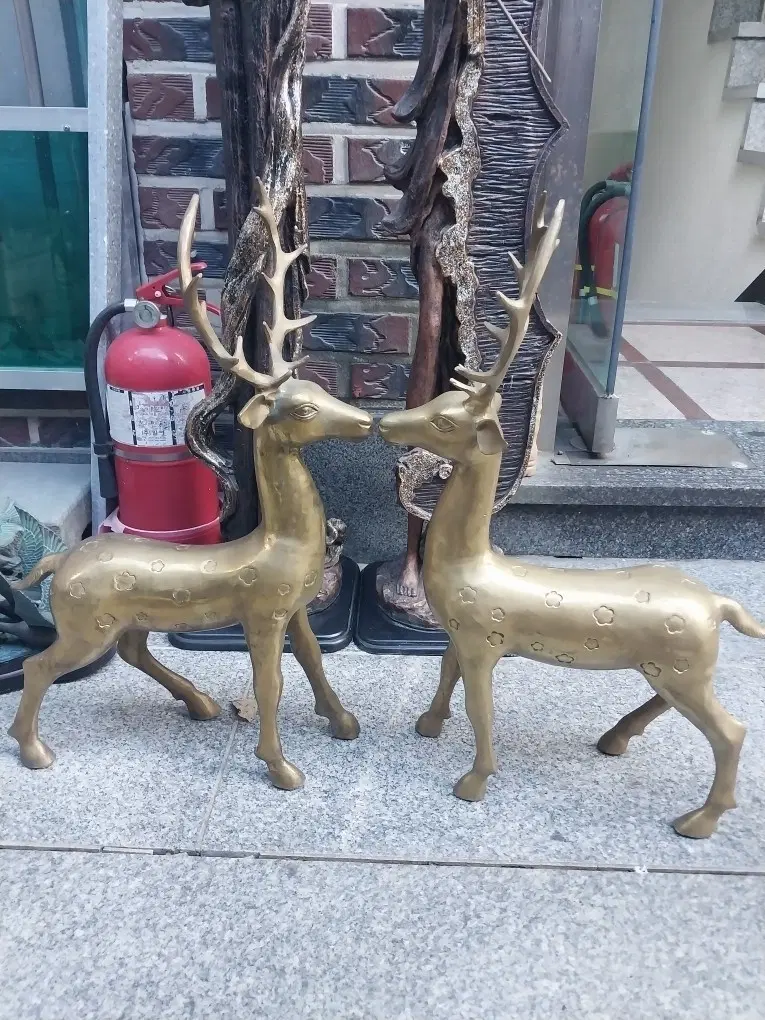 한국동) 황동 사슴 2마리(높이ㅡ54cm)