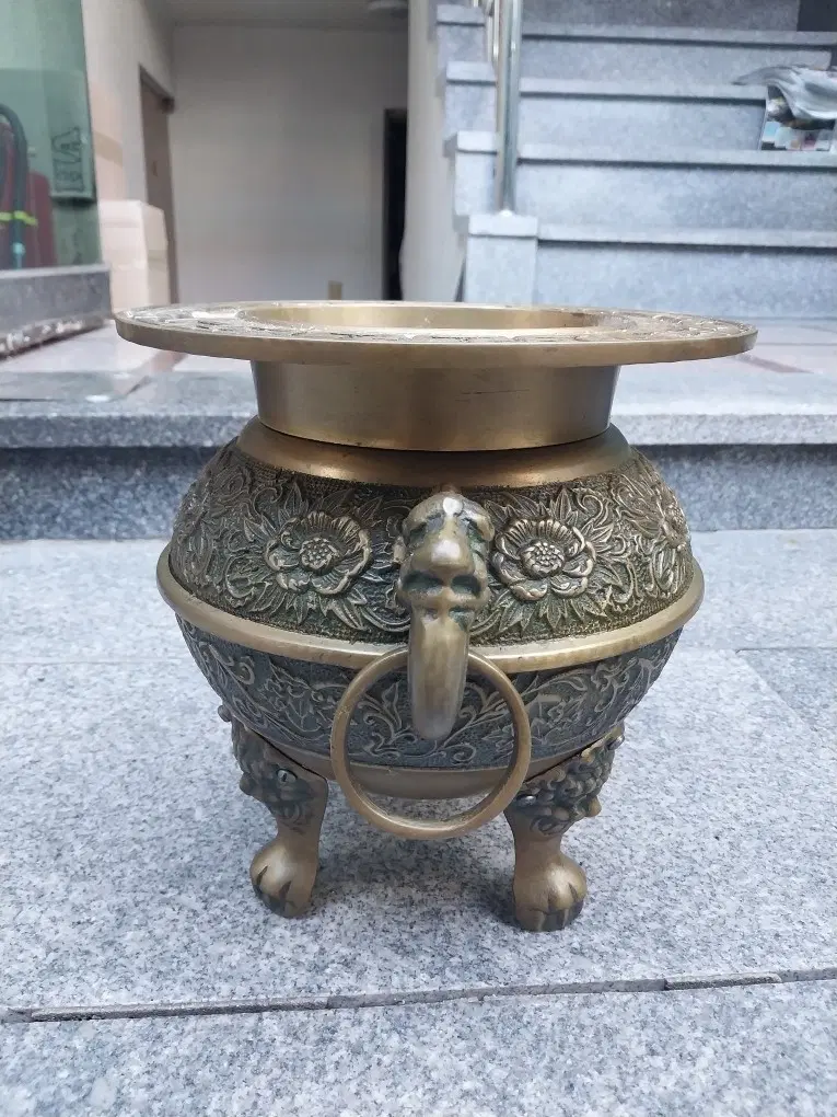 청동 삼족 향로