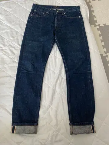 A.P.C. 프티 뉴 스탠다드 28인치 셀비지 적귀