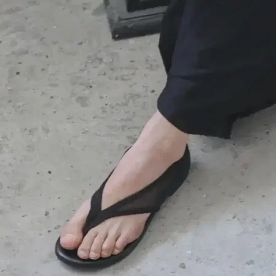에퓨레 메시 샌들