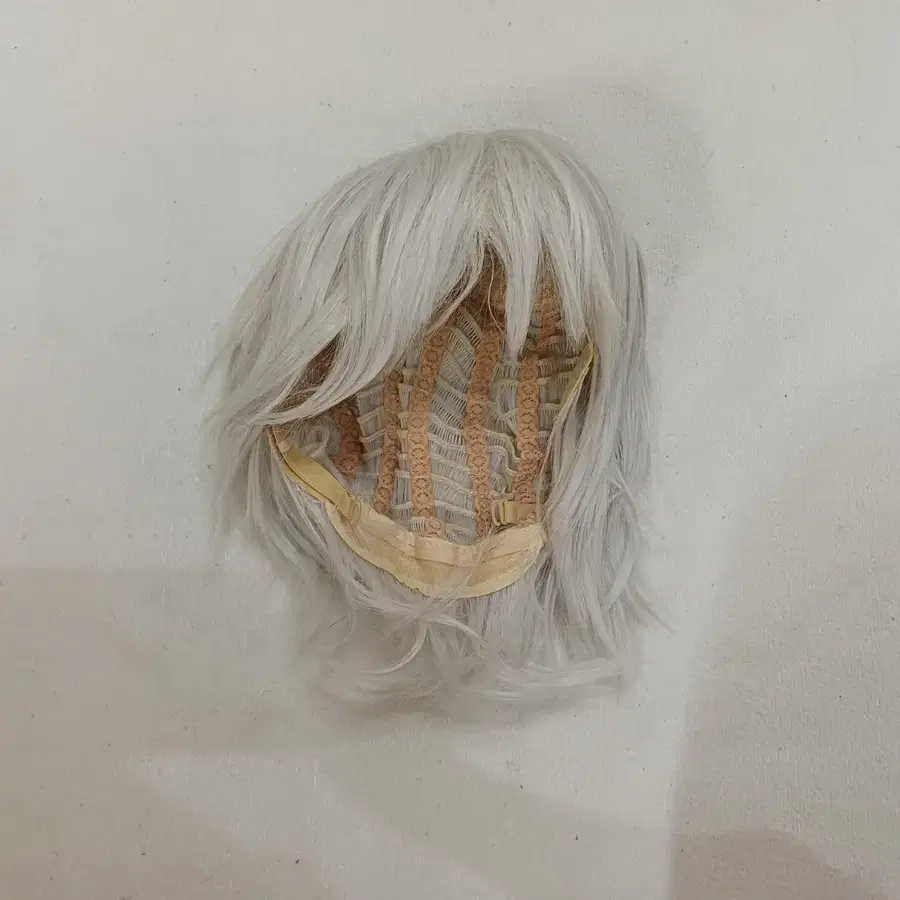 흰색 후까시 컷가발