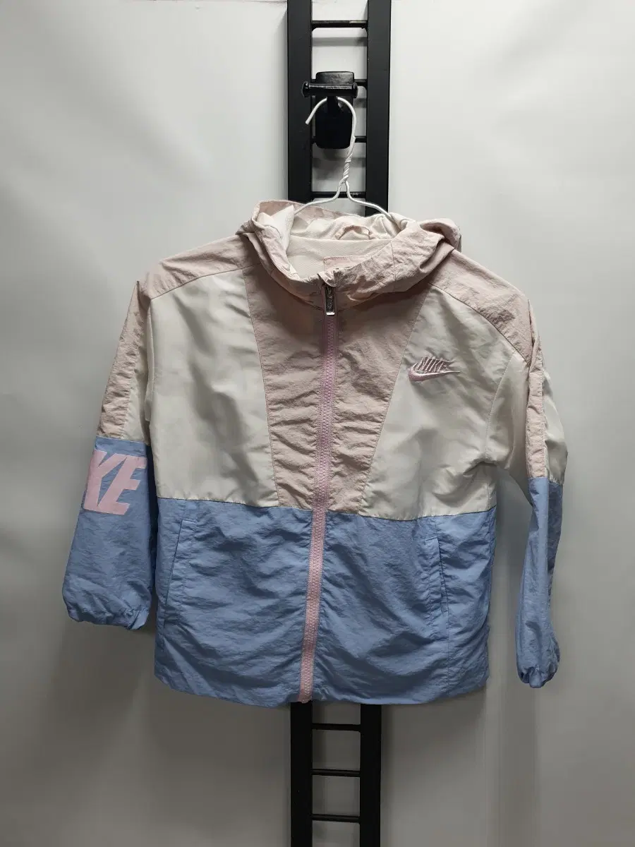 나이키 키즈 바람막이 자켓 6y 120