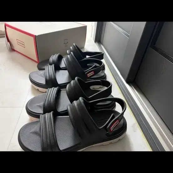 헌터샌들 남자여자 두켤레