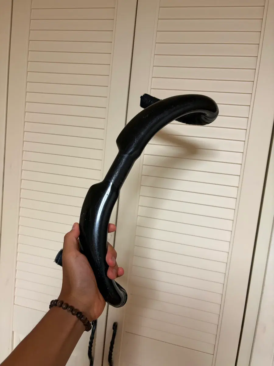 카본 트랙바