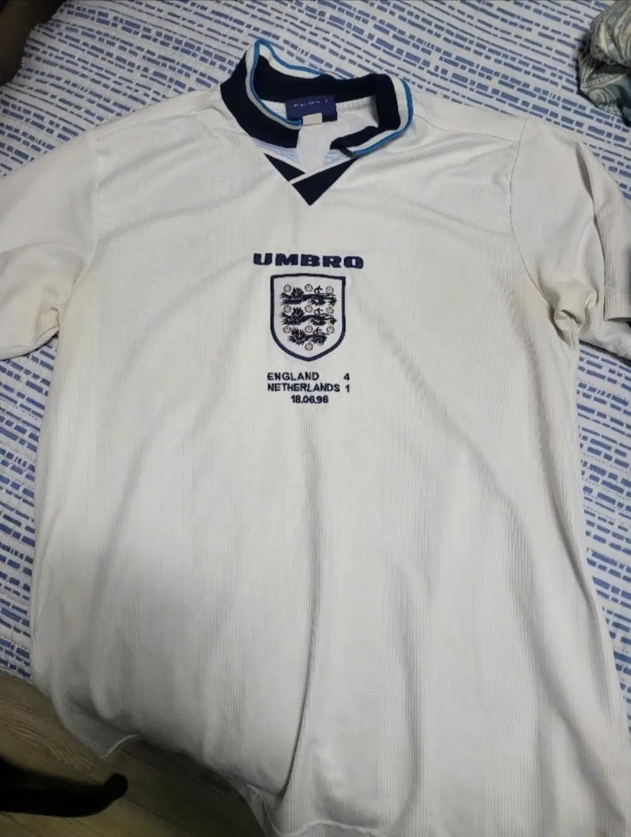 엄브로 1996년 UEFA 유로 조별리그 잉글랜드 VS 네덜란드 4대 1 잉글랜드 국대 유니폼유니폼
