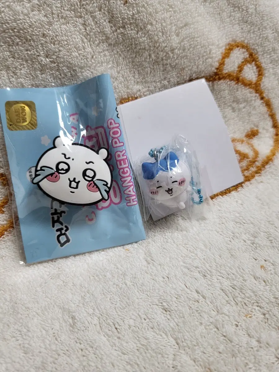치이카와 행거팝, 하치와레 식완 가챠 2개 일괄판매