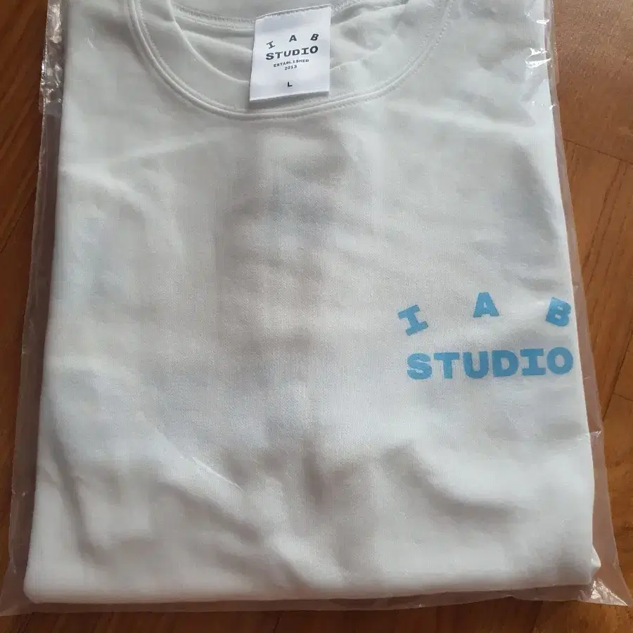 IAB STUDIO 로고 반팔 티셔츠 화이트 L
