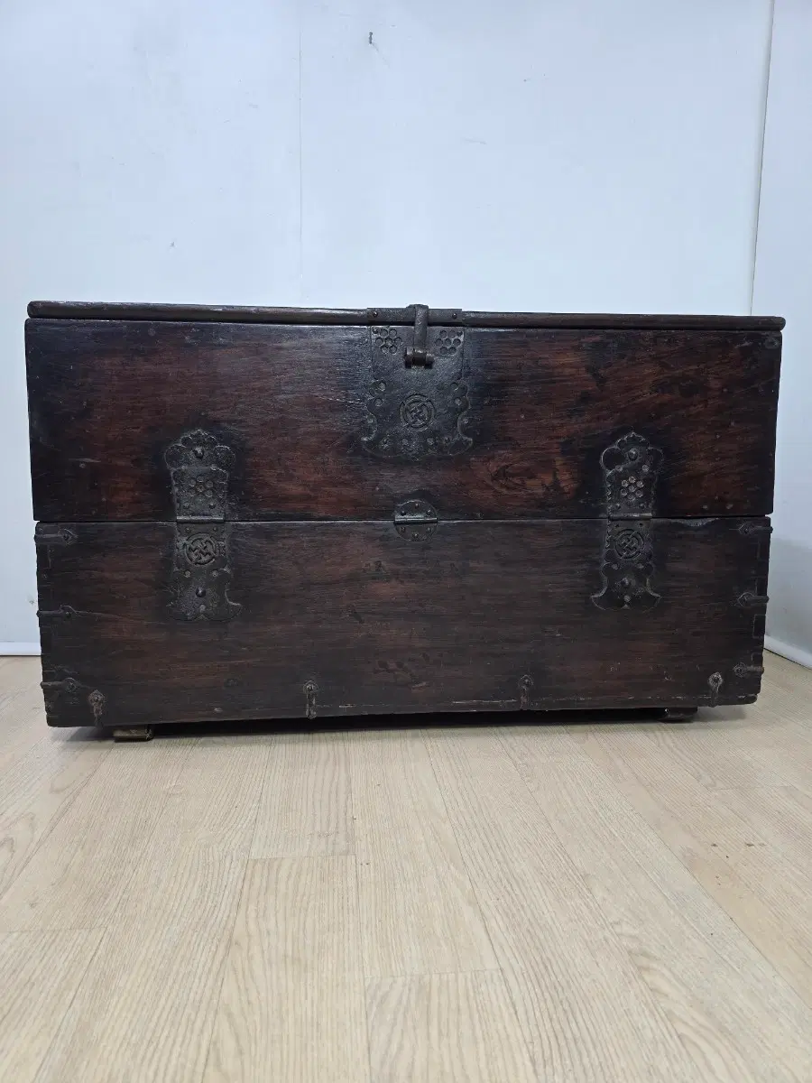 전통 고가구 반닫이