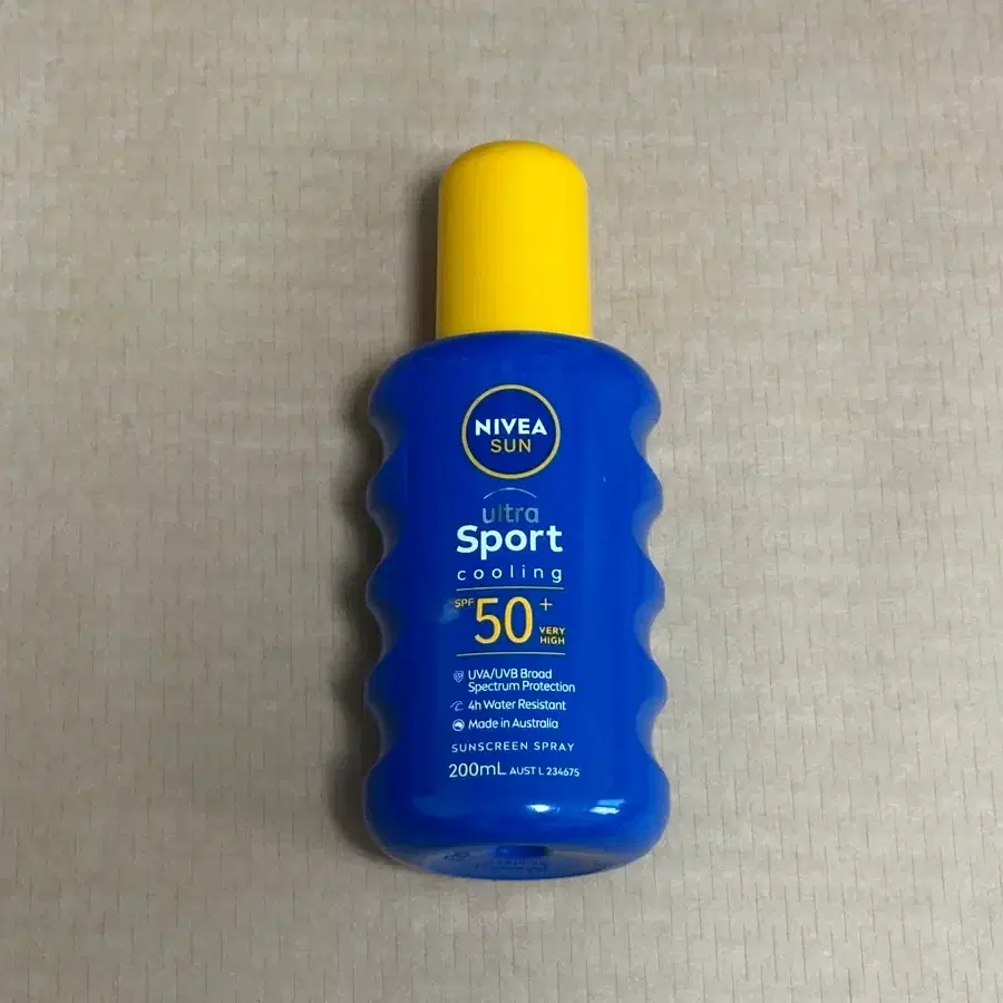 니베아 선크림 울트라 스포츠 쿨링 스프레이 SPF 50+